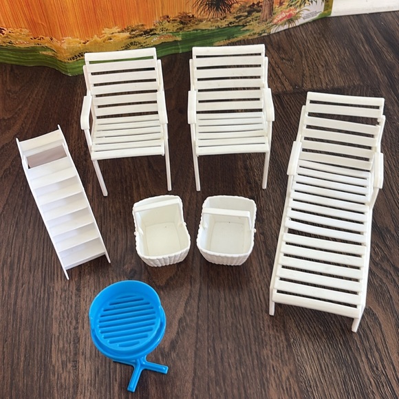 Rich and Famous Poolside Party playset for Barbie dolls - Picture 5 of 11